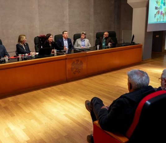 Todde alla Conferenza sociosanitaria di Oristano “Clima collaborativo e risposte più rapide”