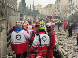 Raid israeliani su Teheran, uccisi il capo del Consiglio di Difesa Larijani e il leader delle guardie paramilitari Soleimani