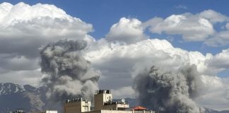 Raid aerei di Israele e Usa su basi Guardie rivoluzionarie in Iran. Teheran annuncia Zolghadr successore di Larijani