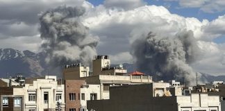 Raid aerei di Israele e Usa su basi Guardie rivoluzionarie in Iran. Teheran annuncia Zolghadr successore di Larijani