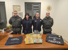 In auto dalla Svizzera con 15 kg di cocaina, un arresto al Valico di Brogeda