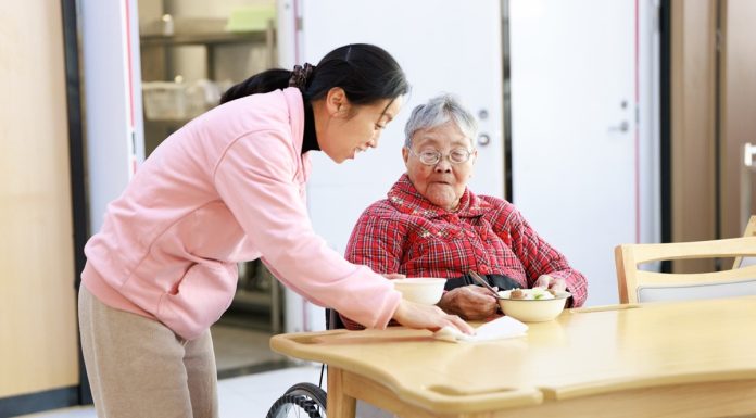 Cina: speranza di vita media sale a 79,25 anni nel 2025