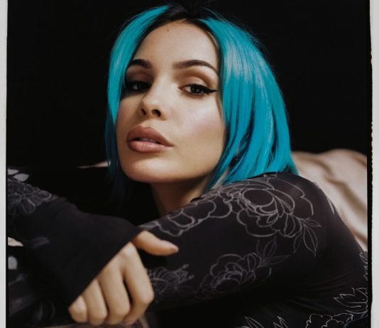 L’album di Rose Villain “Radio Vega” ottiene la certificazione di disco di platino