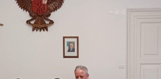 Anci Sicilia a Niscemi “Il nostro abbraccio al Comune, stop Imu e Tari per i cittadini colpiti dalla frana”