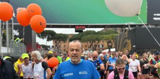 Maratona di Roma, Aurigemma ha preso parte alla staffetta solidale Run4Rome che sostiene il Charity Program