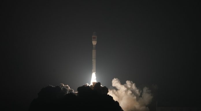Cina: lanciato razzo Smart Dragon-3 dal mare al largo di Haiyang