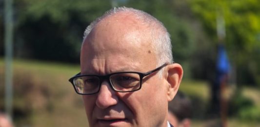 Rifiuti, Gualtieri firma le ordinanze: raccolta ripristinata già nei prossimi giorni