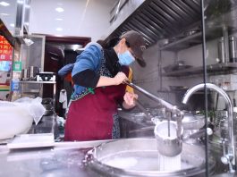 Cina: Guangxi, noodles di riso Shengzha sono patrimonio culturale immateriale (2)