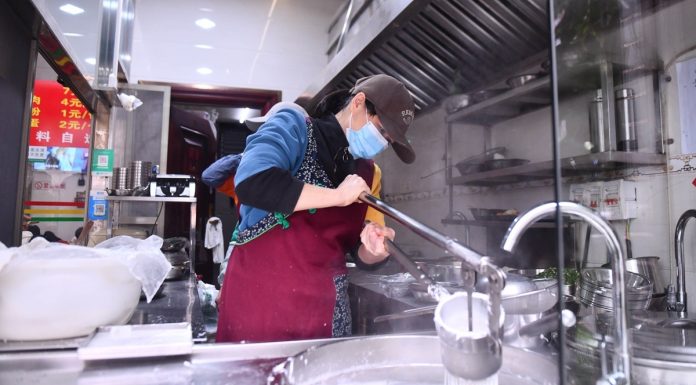 Cina: Guangxi, noodles di riso Shengzha sono patrimonio culturale immateriale (2)