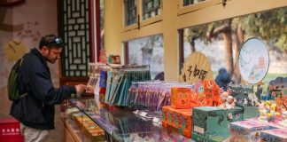 Cina: Pechino, fiere e prodotti culturali alimentano economia primaverile (1)