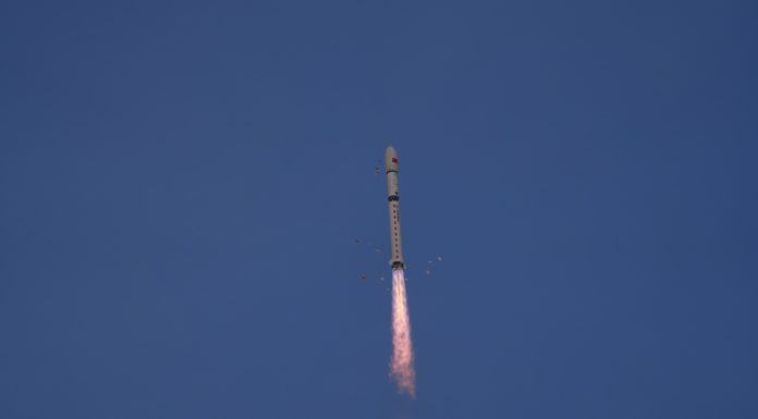 Cina: Shanxi, lanciati in orbita due nuovi satelliti (3)