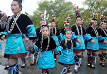 Cina: il Festival di Sama nel villaggio Dong celebra l’eroina del gruppo etnico locale (1)