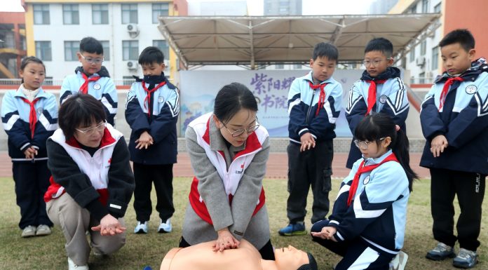 Cina celebra Giornata nazionale di educazione a sicurezza per studenti (1)