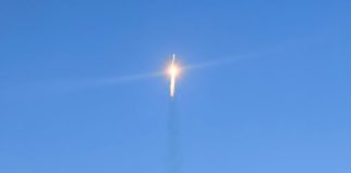Cina: lanciati tre nuovi satelliti in orbita (1)