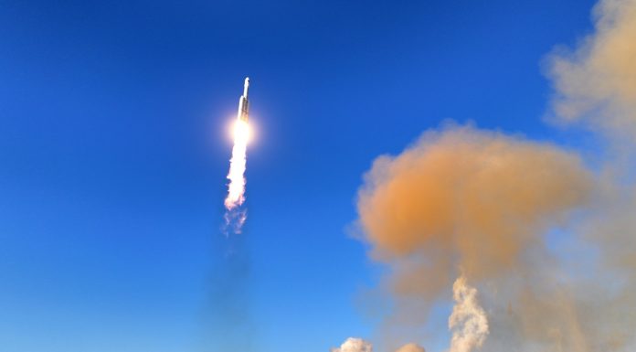 Cina: lanciati tre nuovi satelliti in orbita (2)