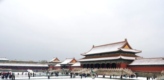 Cina: a Pechino una nevicata primaverile imbianca la città (3)