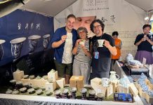 Cina: Jingdezhen, artista spagnolo fonde arte ceramica cinese e spagnola (1)