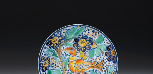 Cina: Jingdezhen, artista spagnolo fonde arte ceramica cinese e spagnola (2)