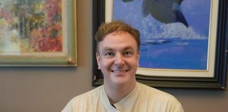 Cina: Jingdezhen, artista spagnolo fonde arte ceramica cinese e spagnola (3)