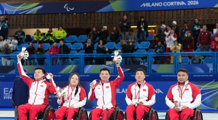 Milano-Cortina: la Cina vince l’argento nel curling a squadre miste