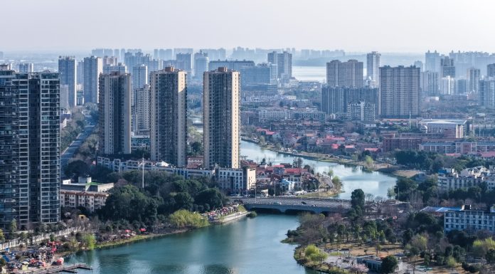 Cina: nel 2026 aumenteranno città pilota per agevolare commercio transfrontaliero