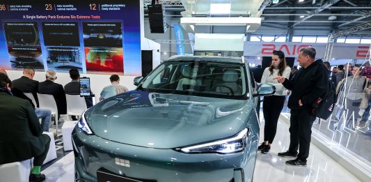 Diversi marchi cinesi al Salone dell’automobile e del tuning di Budapest