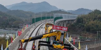 Cina: nuova tecnologia per la saldatura delle rotaie sulla ferrovia Hangzhou-Deqing (2)