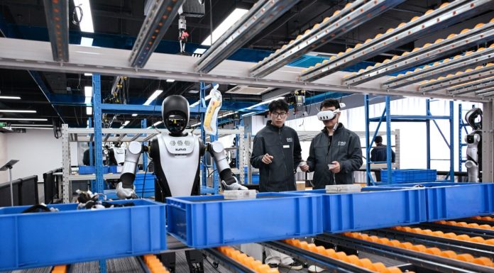 Cina: Qingdao Data Training Center addestra robot umanoidi per vita domestica (2)