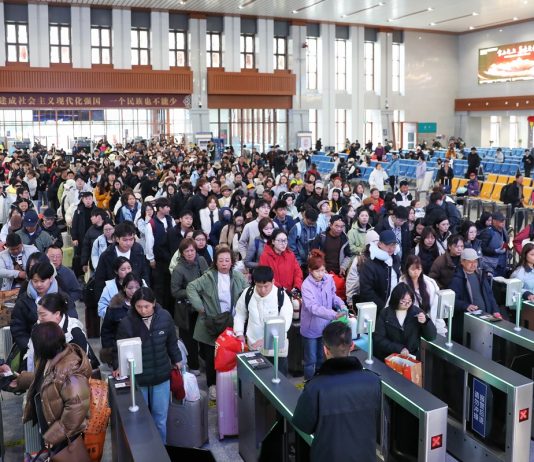 Cina: Festa primavera, stimato record di 9,4 mld spostamenti durante picco viaggi (3)