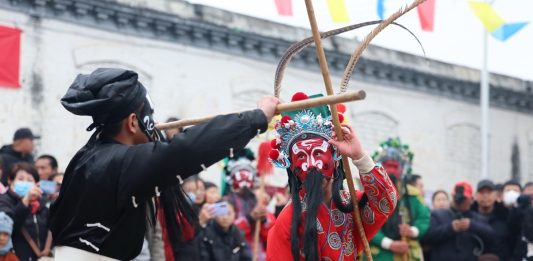 Cina: in corso attività in tutto il Paese per celebrare Festa delle lanterne (1)