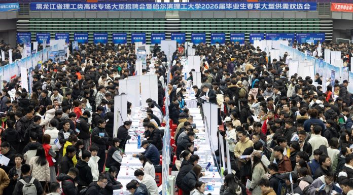 Cina: Harbin, al via fiera del lavoro con oltre 500 imprese partecipanti (1)