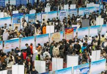 Cina: Harbin, al via fiera del lavoro con oltre 500 imprese partecipanti (2)