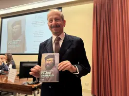 “L’altro Garibaldi” sbarca a Palermo, Virman Cusenza: “Avanti con i tempi” / Video