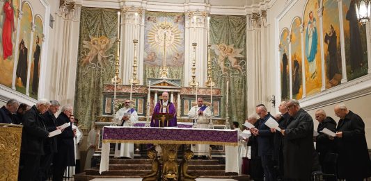 I vescovi delle diciotto diocesi siciliane in preghiera per la pace nel mondo