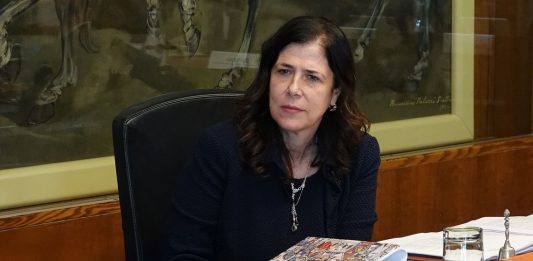 La Regione supera l’obiettivo PNRR e ottiene 106 milioni per l’assistenza domiciliare. Todde: “Un risultato storico”