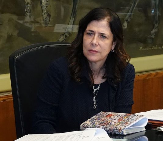 La Regione supera l’obiettivo PNRR e ottiene 106 milioni per l’assistenza domiciliare. Todde: “Un risultato storico”