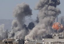 Nuovi attacchi incrociati tra Iran e Israele. Teheran minaccia la chiusura dello Stretto di Hormuz “anche per molti anni”