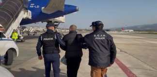 Latitanti dal 1999 per un omicidio nel Casertano, arrestati in Albania dopo 27 anni / Video