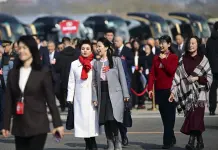 Cina: legislatrici e consigliere politiche promuovono sviluppo del Paese (1)