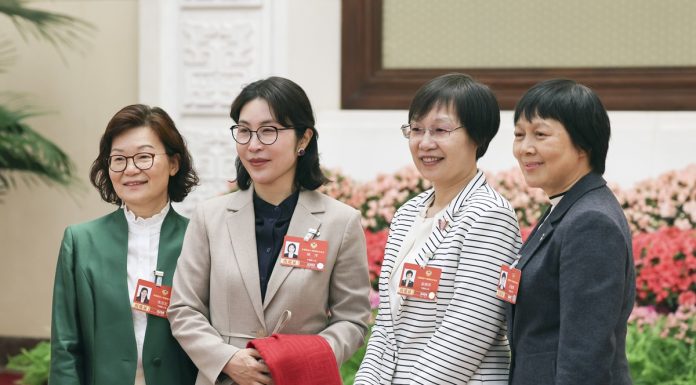 Cina: legislatrici e consigliere politiche promuovono sviluppo del Paese (2)