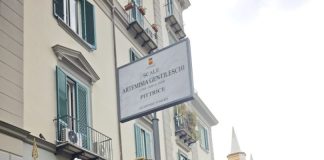 Napoli celebra Artemisia Gentileschi, intitolate alla pittrice le scale del Vomero