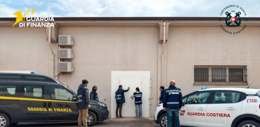 Sequestrati oltre 1200 chilogrammi di prodotti ittici in uno stabilimento della provincia di Cagliari