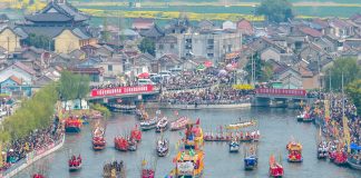 Cina: Xinghua ospita fiera annuale delle barche di Maoshan (1)