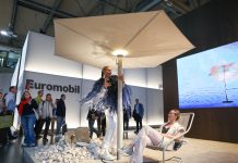 Milano ospita 64esimo Salone internazionale del mobile (1)