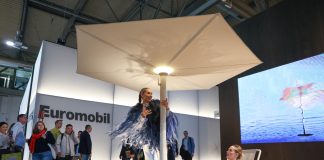 Milano ospita 64esimo Salone internazionale del mobile (1)