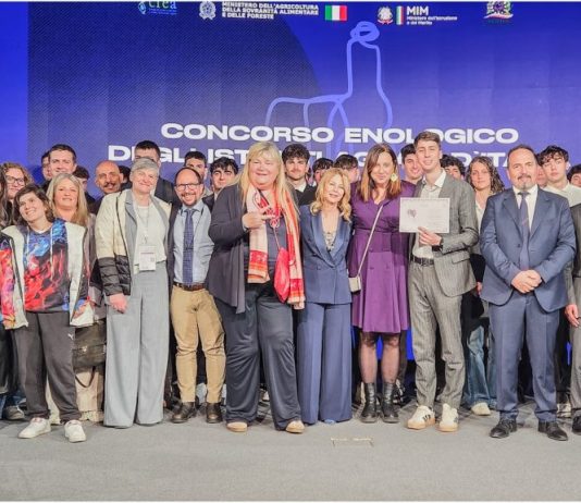 Vinitaly: Masaf, Crea e Renisa premiano gli istituti agrari