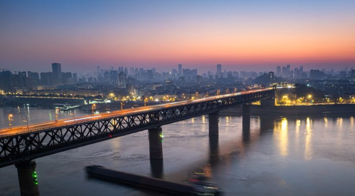 Cina: ponti sullo Yangtze favoriscono sviluppo e mobilità nello Hubei (3)