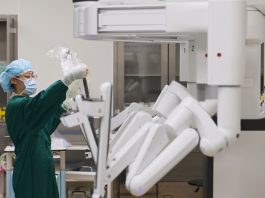 Cina: a Tianjin oltre 10.000 interventi chirurgici con i robot da Vinci (1)