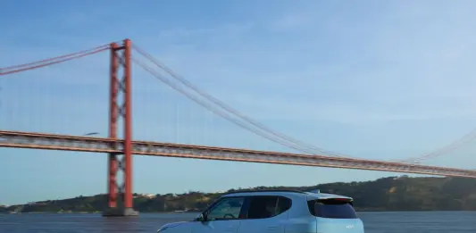 Kia EV2, il SUV elettrico compatto che amplia l’accesso alla mobilità urbana