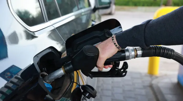 Carburanti, prorogato all’1 maggio il taglio delle accise